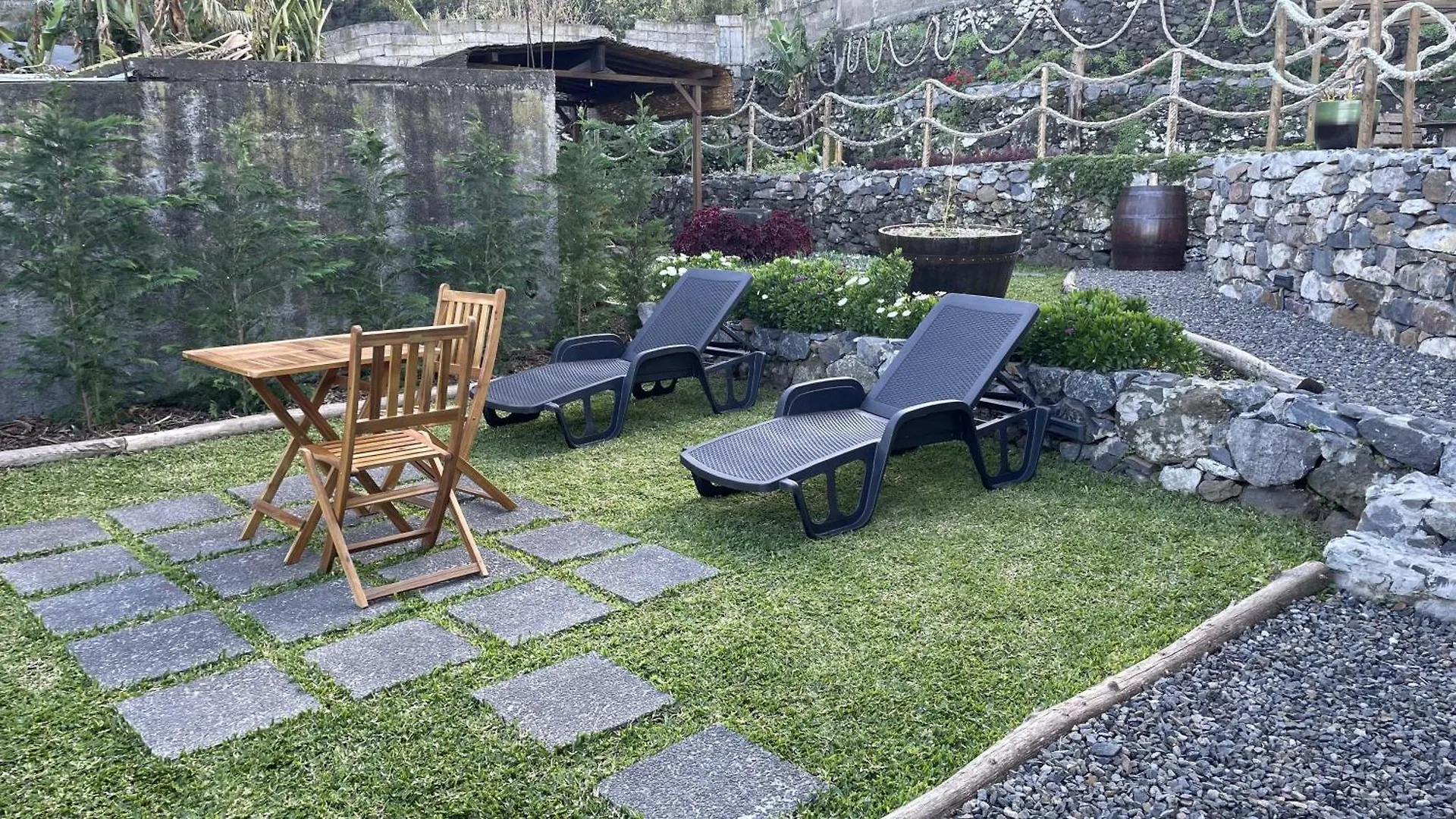 Casas Das Hortas, Studio Vista Jardim E Serra Seixal 0*,