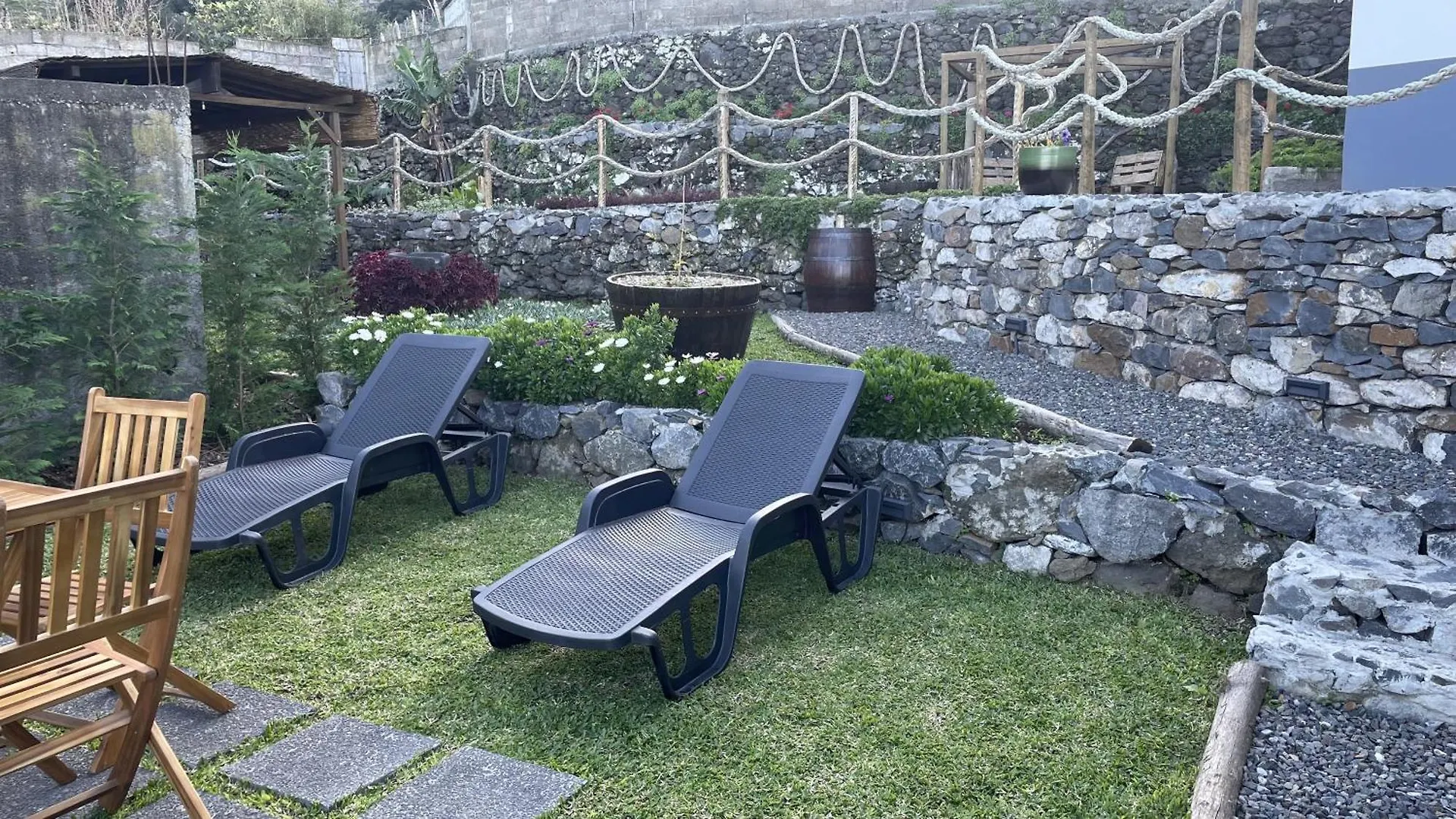 Apartman Casas Das Hortas, Studio Vista Jardim E Serra Seixal