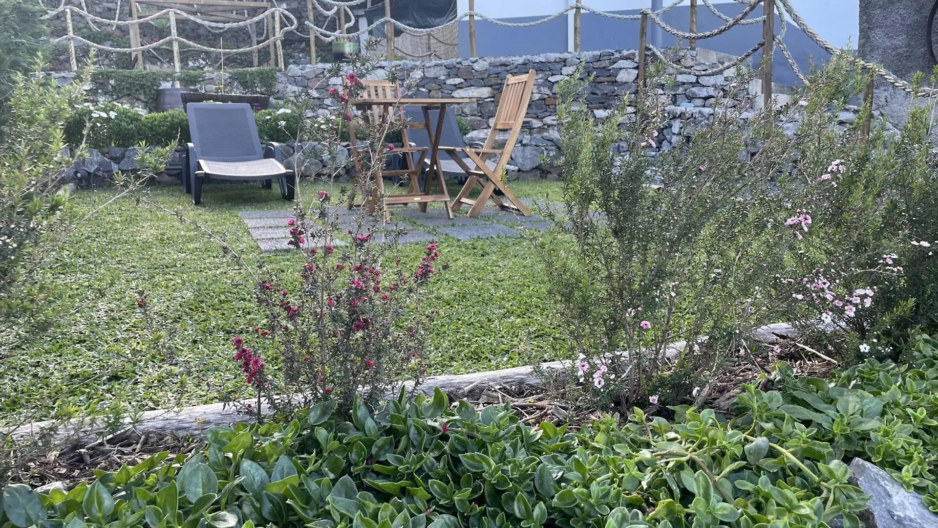 Casas Das Hortas, Studio Vista Jardim E Serra Seixal 0*,  Portugália